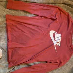 Nike long sleeve, size medium, dusty pink color